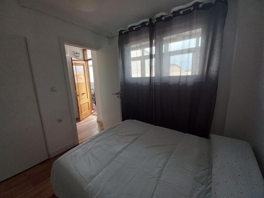 En Soleado Y Con Terraza. Appartement *